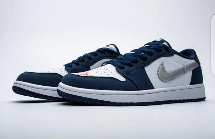 NIKE SB X JORDAN 1 LOW MIDNIGHT BLUE