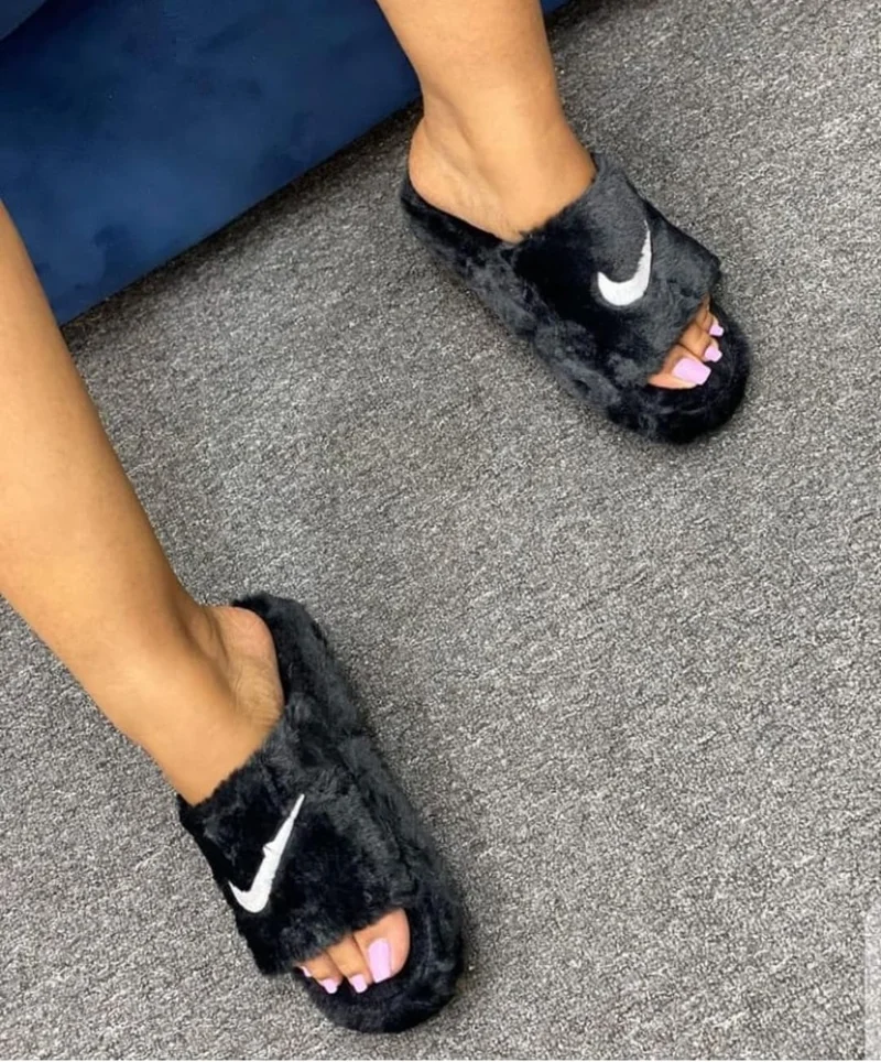 Nike Slippers Women Fluffy Slippers Faux Fur Slides Open Toe Flat Black Sandals