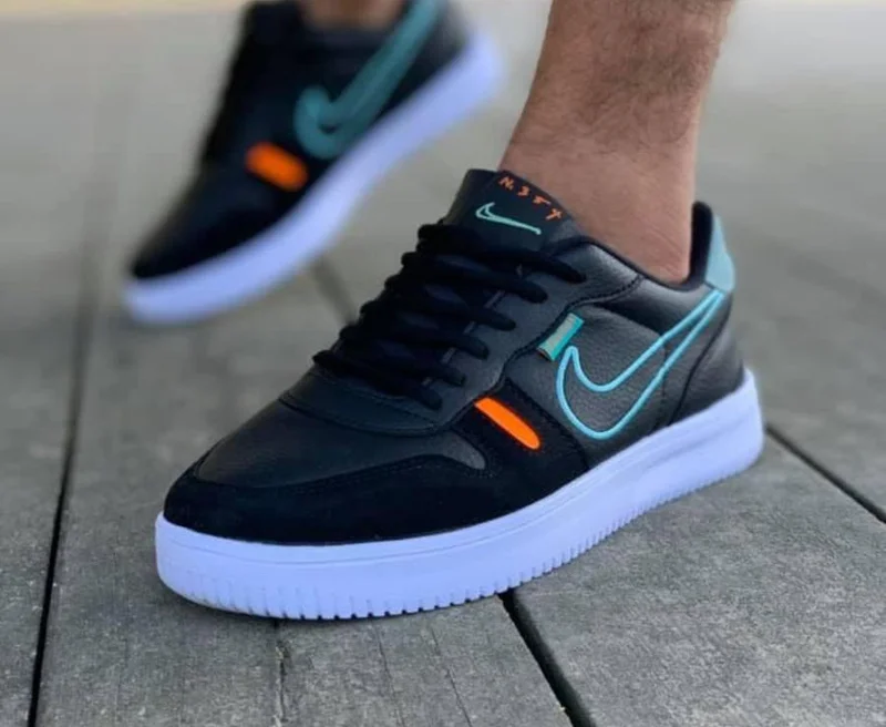 Nike Squash all Black Sky Blue