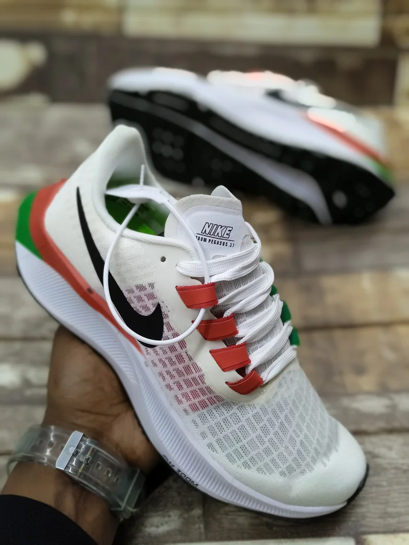 Nike zoom Pegasus Patriotic Kenyan Premium White