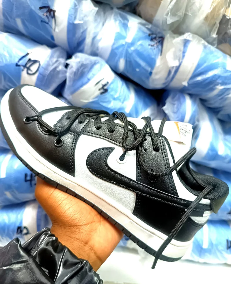 Off-White™ x Nike Dunk Low “Panda”