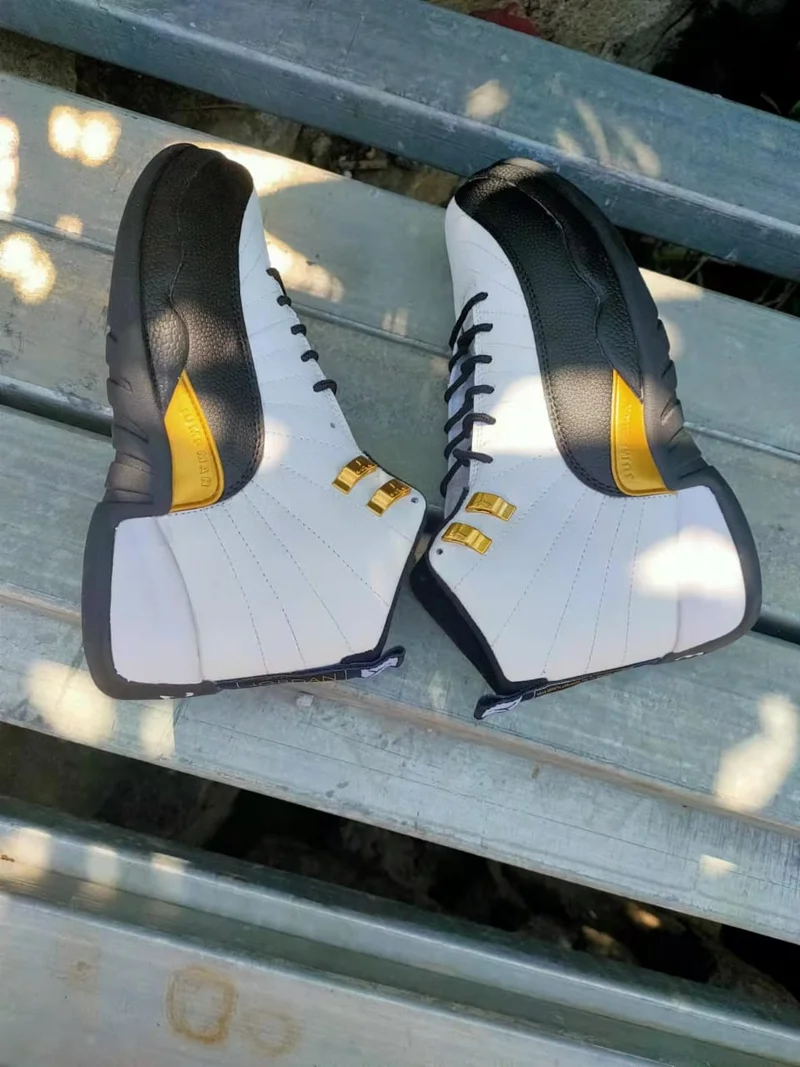Air Jordan 12 Retro Royalty White Black Metallic Gold