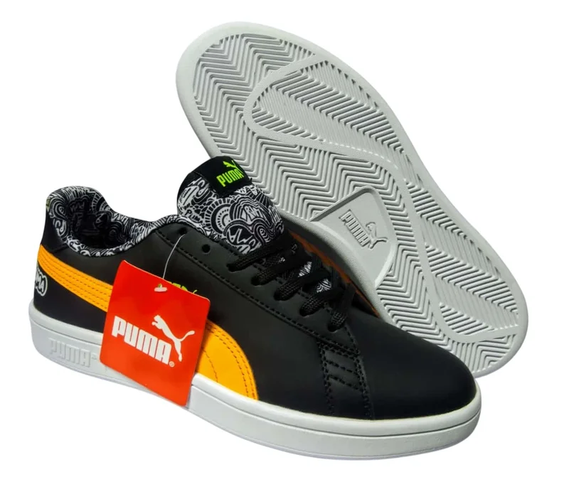 PUMA Smash V2 Unisex Sneaker