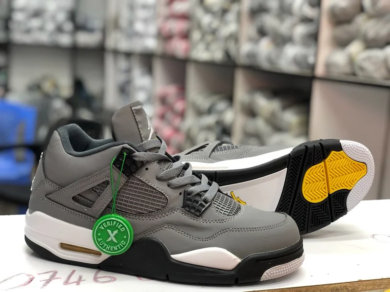 Air Jordan 4 Cool Grey Chrome Dark Charcoal Varsity Maize