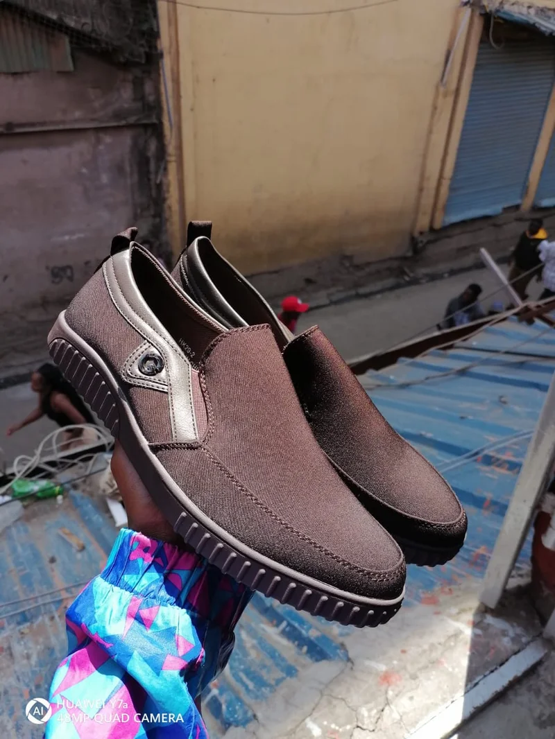 Quality and Durable Mens Shoes Bellonar Rubbers shoes slip on Sneakers Brown