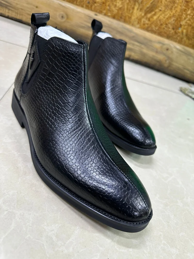 QUALITY Leather Clark Bootsl-BLACK