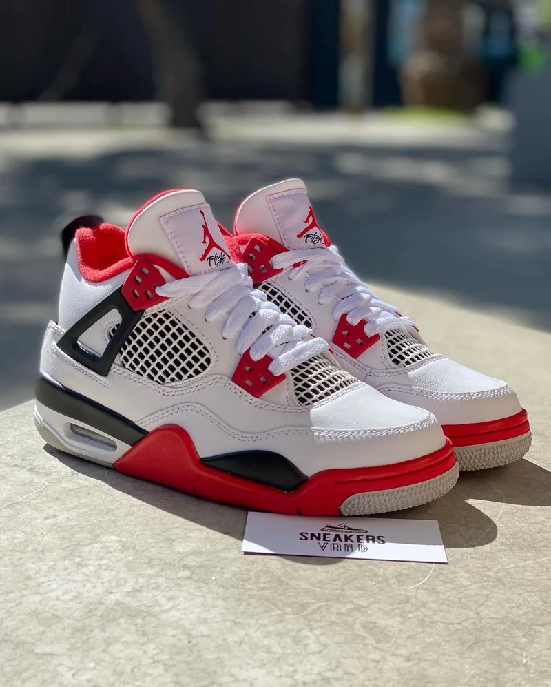 Air Jordan 4 “Fire Red”