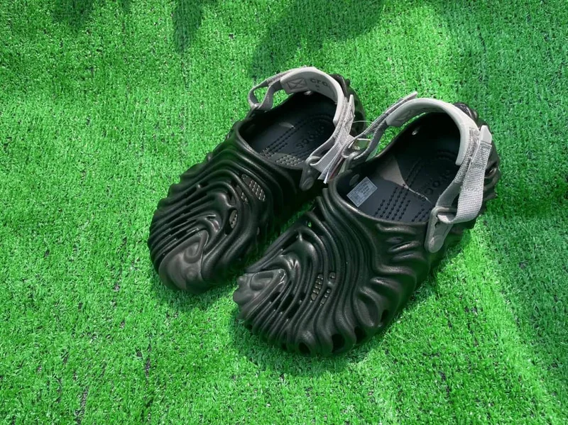 Salehe Bembury x Crocs Pollex Clog Black