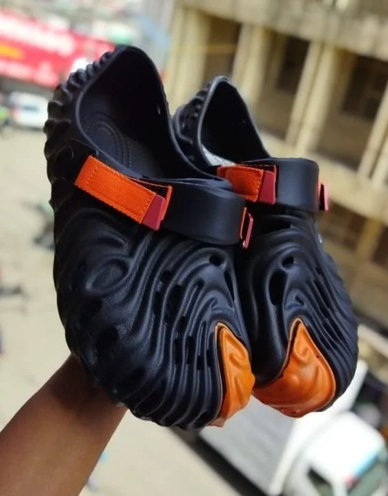 Salehe Bembury x Crocs Pollex Clog Black Orange