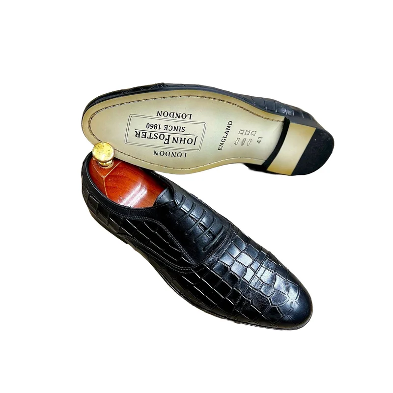TEXTURED LEATHER OFFICIAL SHOES.