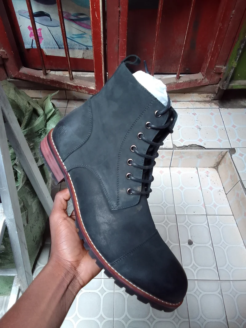 Timberland Leather Ankle Boots for Mens Casual Shoes in Gray