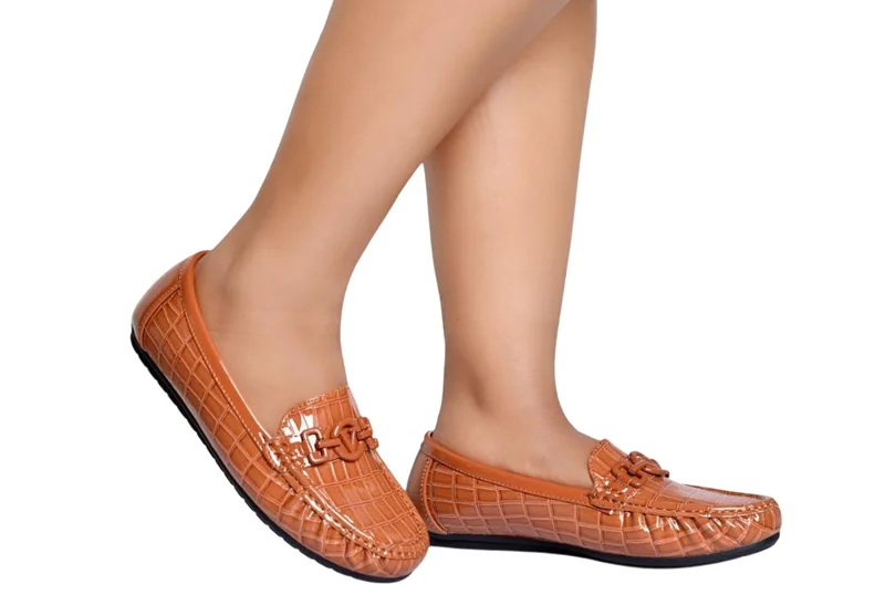 Women's Comfortable Patent Leather Loafers with Massage Footbed - Carmel