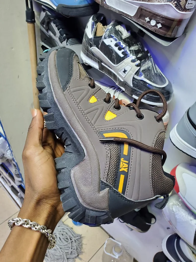 AUTHENTIC LEATHER  JAX HIKING    BOOT