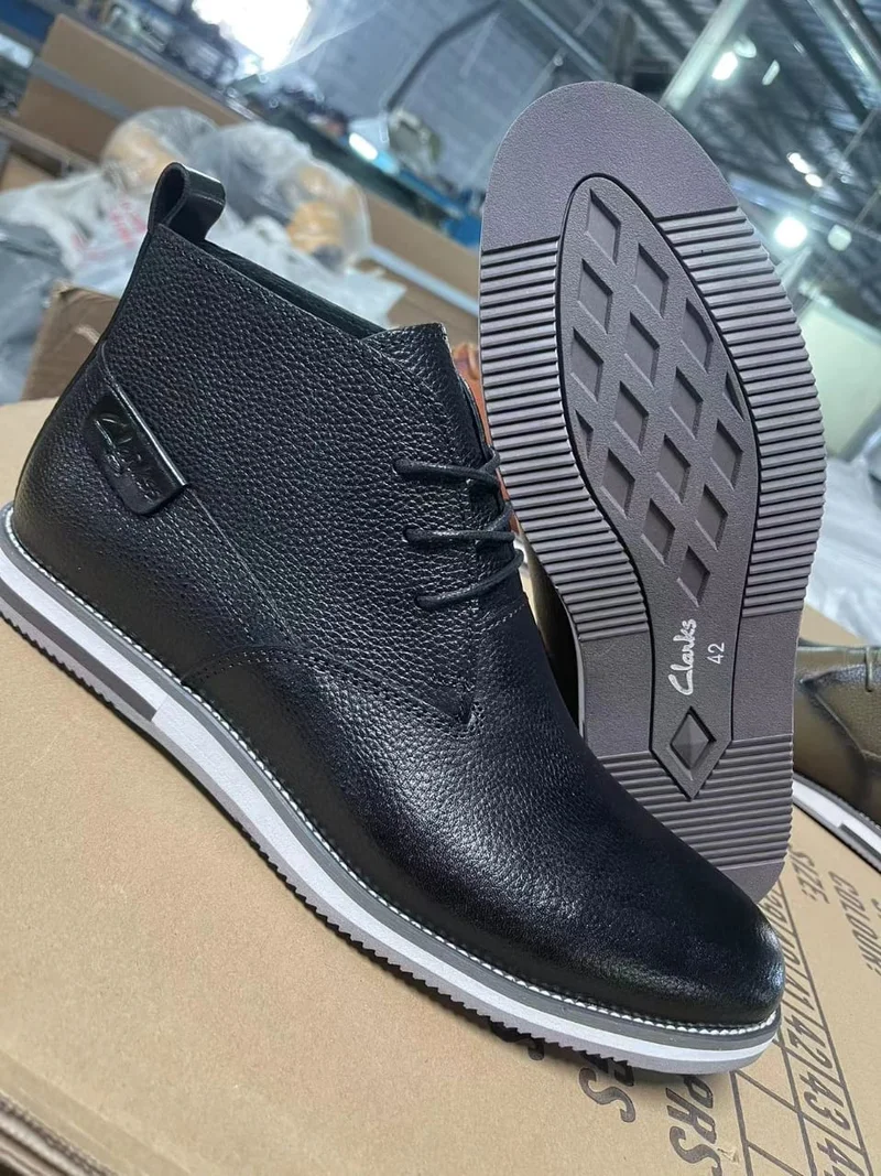 Authentic Leather Clark Boots-Black