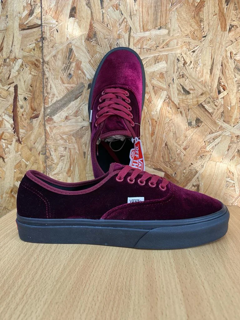 Authentic Velvet Vans of The Wall -Maroon