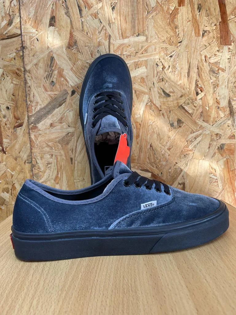Authentic Velvet Vans of The Wall : Blue