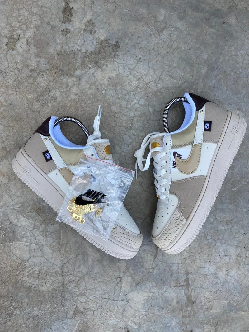 BEIGE -WHITE NIKE AIR FORCE  SNEAKERS