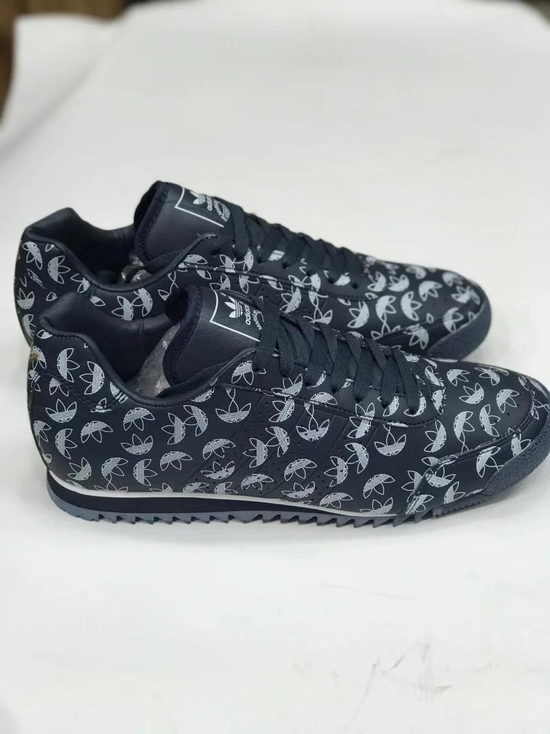 Black Adidas Men Low Top Casual Shoes Lightweight Sports Shoes