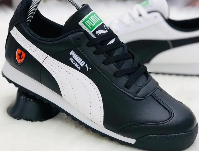 Black and White PUMA Roma Sneaker