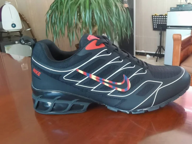 Black Nike Air Max  Running Shoes