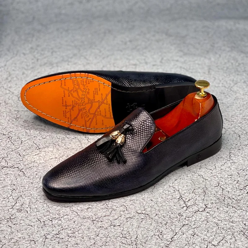 Black Premium leather shoes men's fashion tassel snake print trendy shoes
