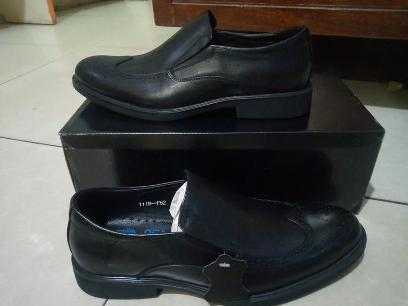 Black Pure & Leather Franco Bannetti Slipon Official Shoe