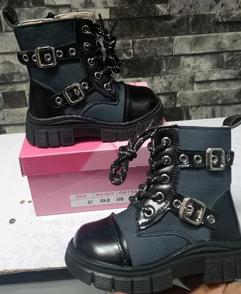 Black Stylish Kids'Lace Up Ankle Boots with Buckles - Perfect for Fall &Winter